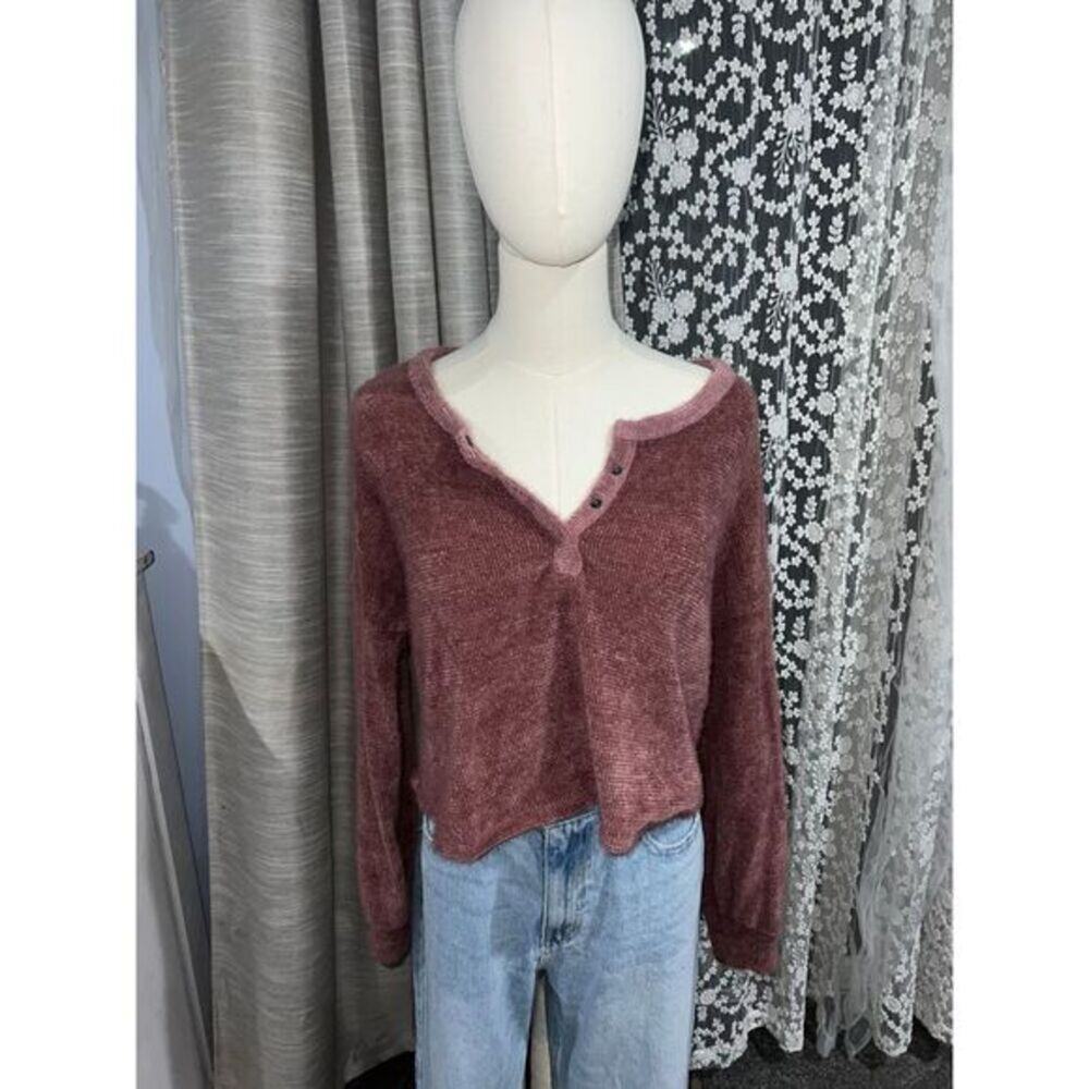 Hollister Cropped chenille fuzzy sweater‎